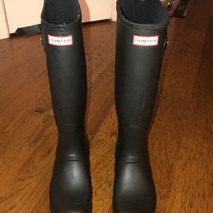 size 10 hunter rain boots barely worn